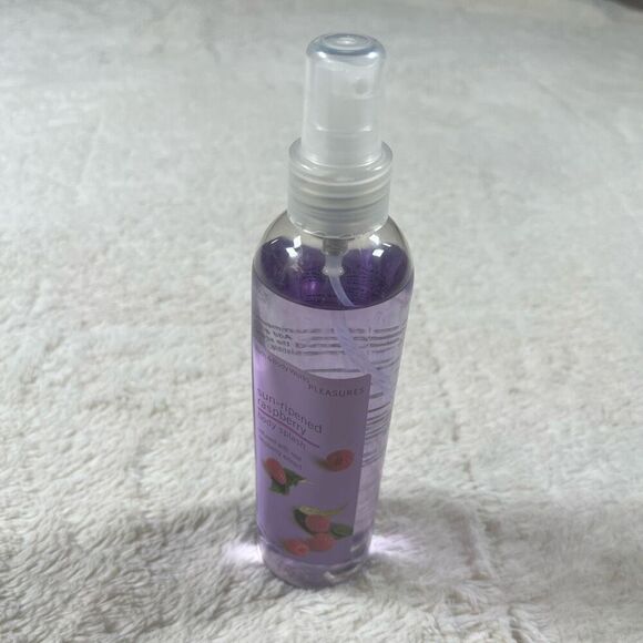 Vintage Bath & Body Works Pleasures Sun Ripened Raspberry Body Splash Mist Perfu - Picture 1 of 2